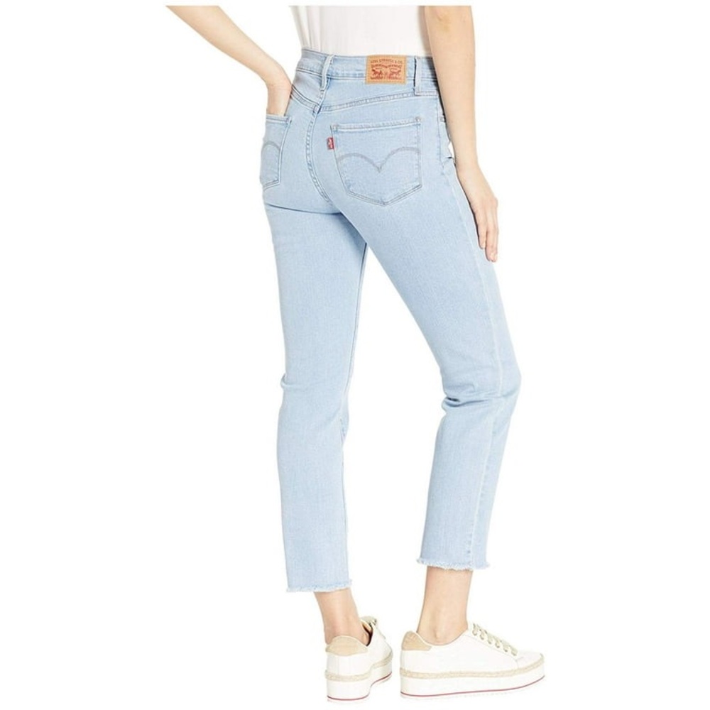 Levi’s Women’s 724 High Rise Straight Crop Light Wash Jeans Frayed Hems Size 24